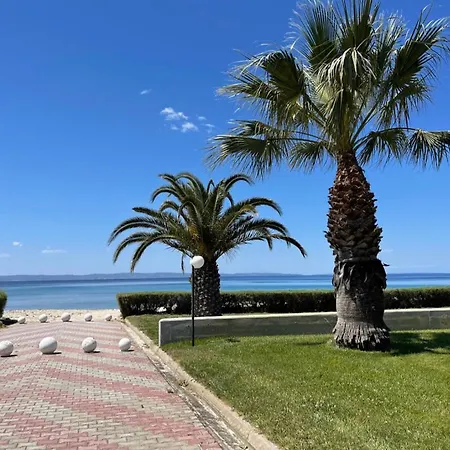 Cozy Beachfront Maisonette Offers Panoramic Views Of Sea Holiday home Metokhion Konstamonitou