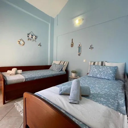 Cozy Beachfront Maisonette Offers Panoramic Views Of Sea *