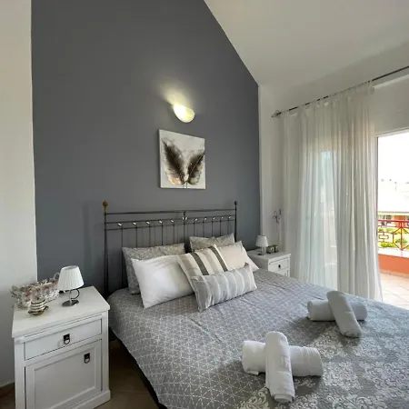 بيت للعطل Cozy Doras Beach House Offers Panoramic Views Of Sea Metokhion Konstamonitou