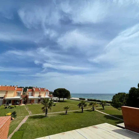 بيت للعطل Cozy Doras Beach House Offers Panoramic Views Of Sea *