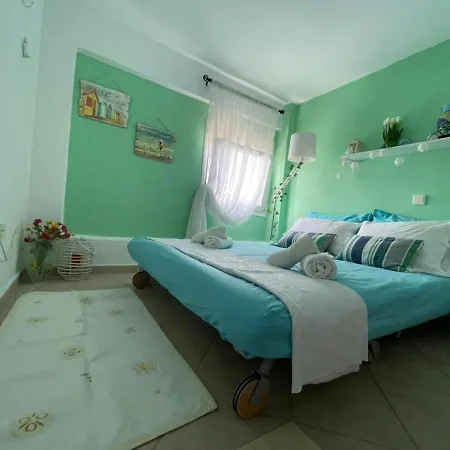 Cozy Doras Beach House Offers Panoramic Views Of Sea بيت للعطل