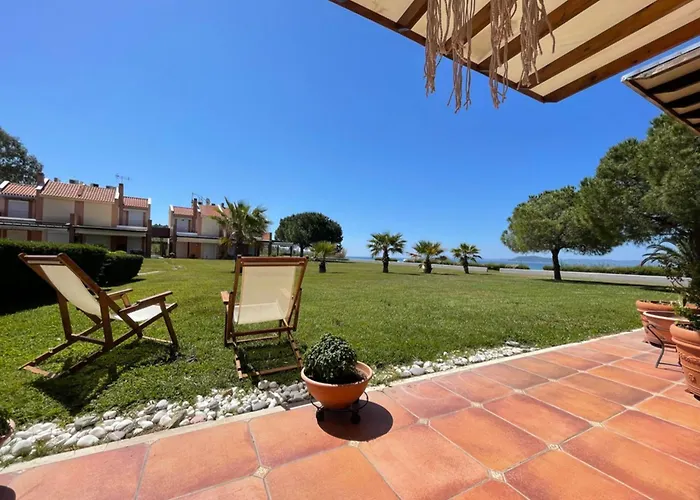 Cozy Doras House Offers Panoramic Views Of Sea Casa de Férias
